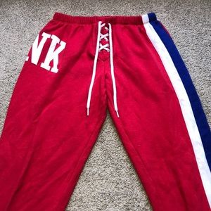 red sweatpants ❤️